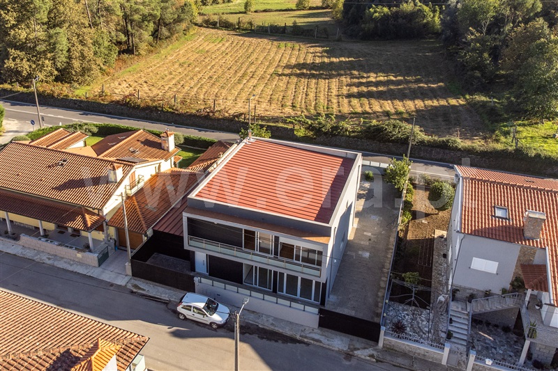 Moradia T4 / Amares, Carrazedo