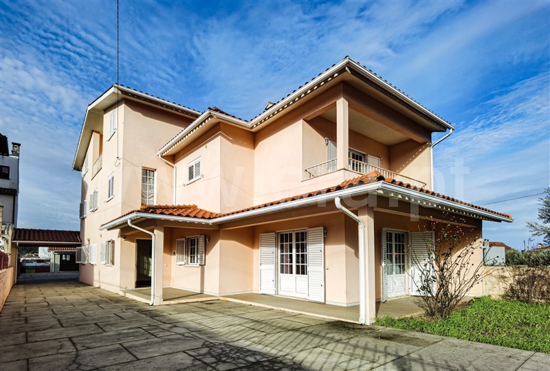 Moradia T4 / Arganil, Arganil