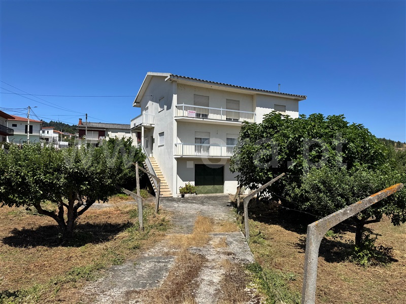 Moradia T4 à venda em Fontelo, Armamar — foto 2