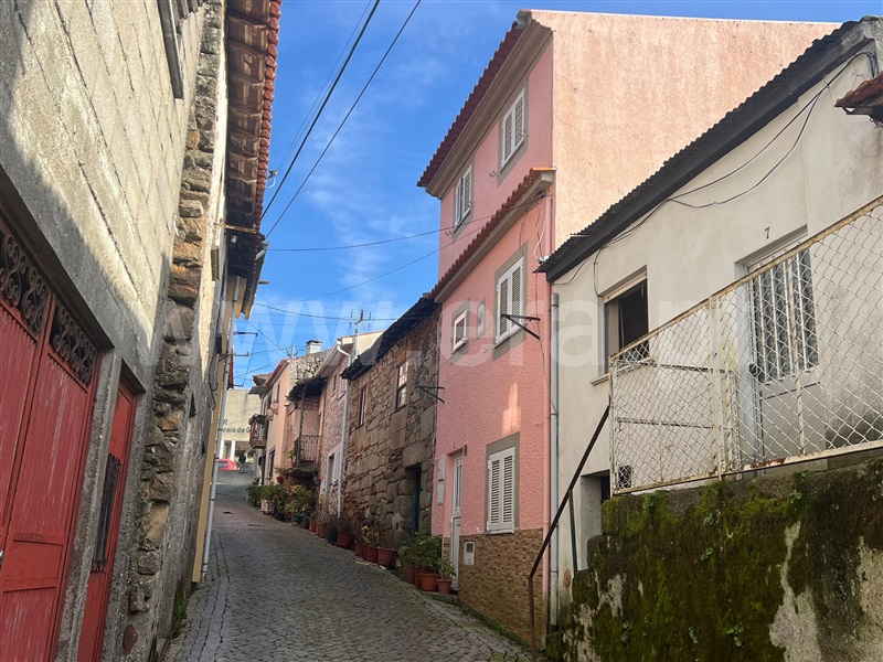 Moradia T4 Armamar, São Martinho das Chãs - 1451849 - 2