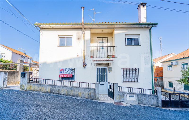 Apartamento T4 / Bragança, Mãe d´Água