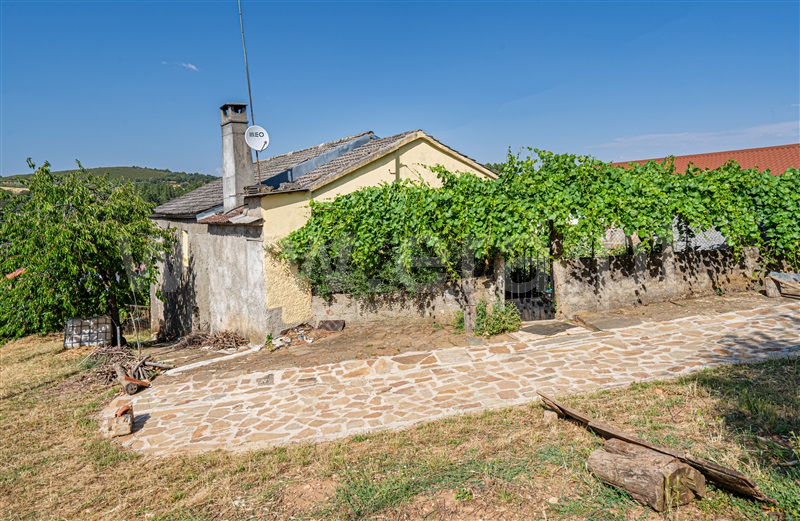 Andar Moradia T4 / Bragança, Quintanilha