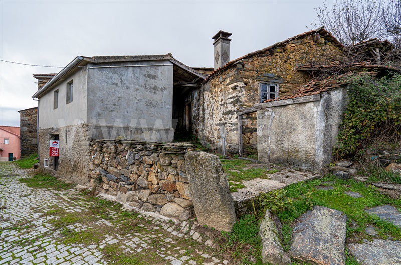 Moradia T4 / Bragança, Soutelo