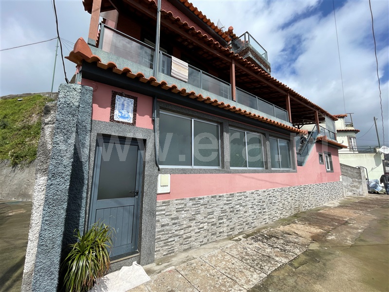 Moradia T4 / Câmara de Lobos, Câmara de Lobos