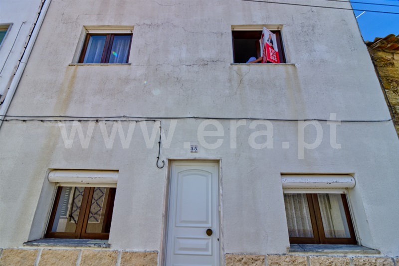 Moradia T4 / Castelo Branco, Retaxo