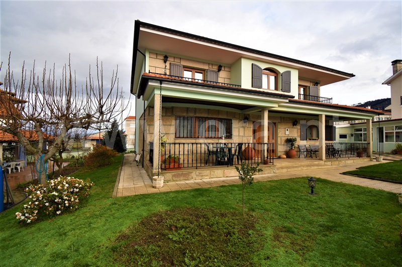 Moradia T4 / Chaves, Vilar de Nantes