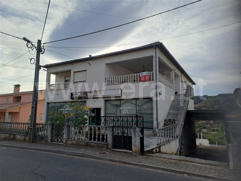 Moradia T4 / Covilhã, Paul