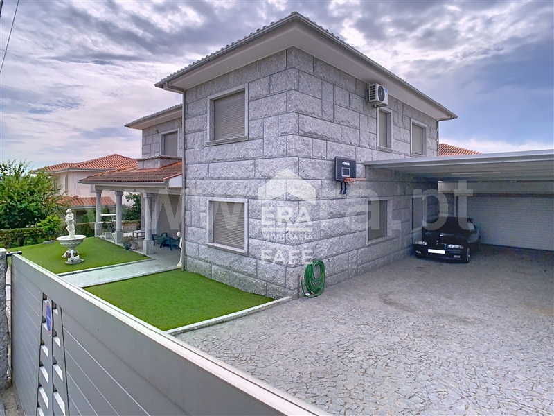 Moradia T4 / Fafe, Estorãos