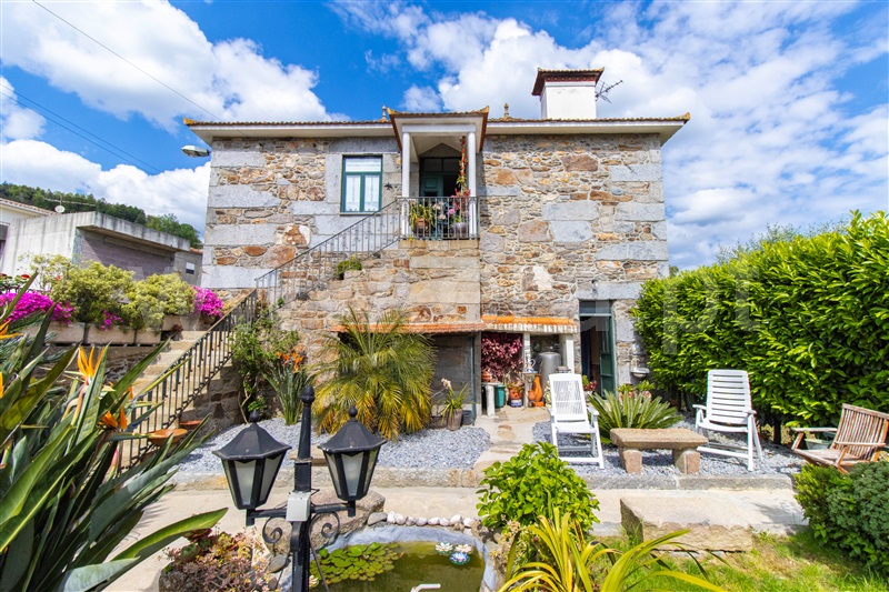 Moradia T4 / Felgueiras, Margaride (Santa Eulália), Várzea, Lagares, Varziela e Moure