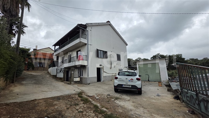 Moradia T4 / Fundão, Fatela