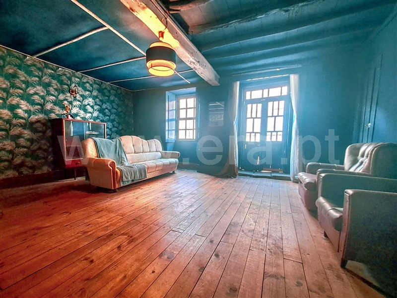 Casa Senhorial T4 / Fundão, Fundão, Valverde, Donas, Aldeia de Joanes e Aldeia Nova do Cabo