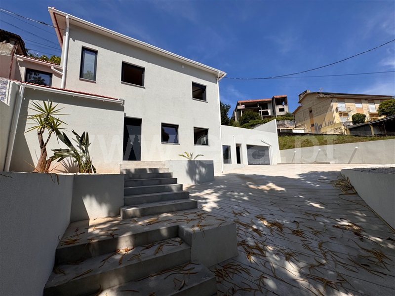 Moradia T4 / Gondomar, Gondomar (São Cosme), Valbom e Jovim