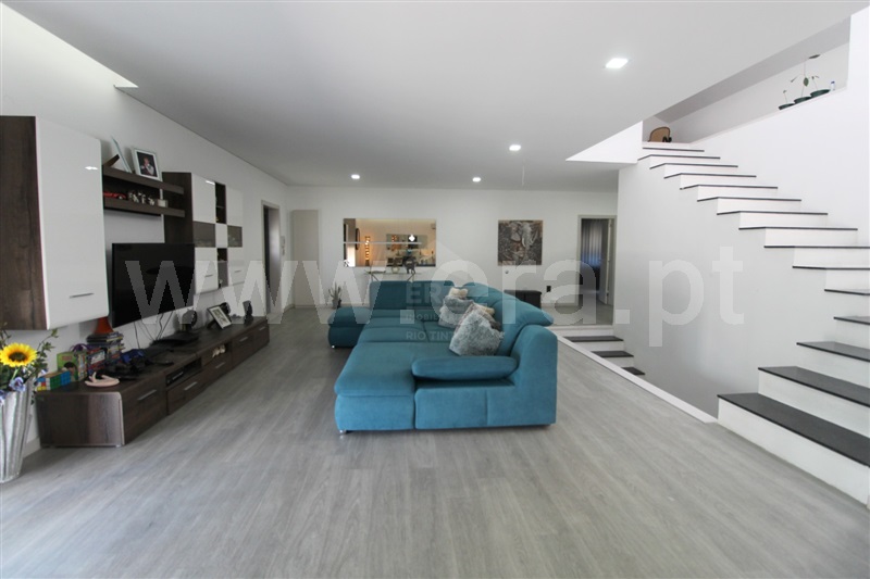 Moradia T4 à venda em S. Pedro da Cova, Gondomar — foto 2