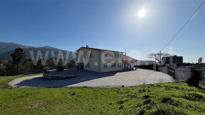 Moradia T4 / Gouveia, Aldeias e Mangualde da Serra