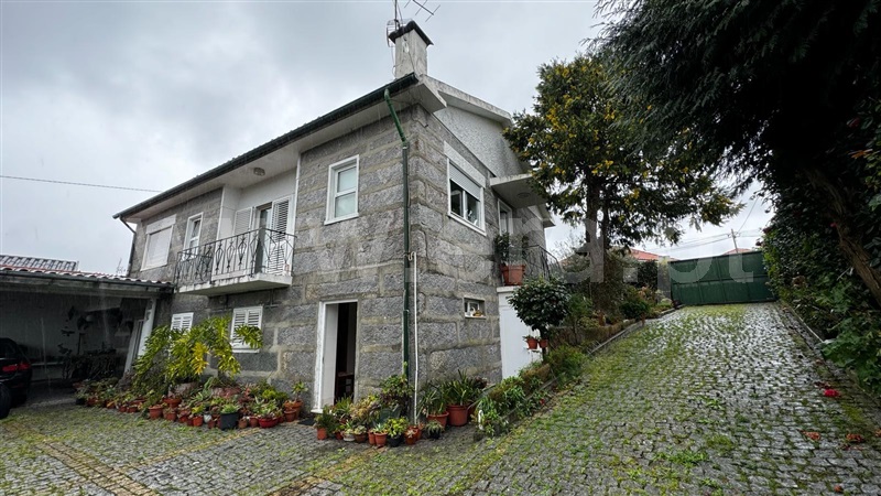 Moradia T4 / Guimarães, Serzedelo