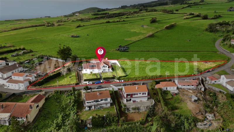 Moradia T4 à venda em Feteira, Horta — foto 2