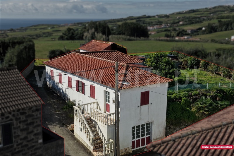 Moradia T4 / Horta, Feteira