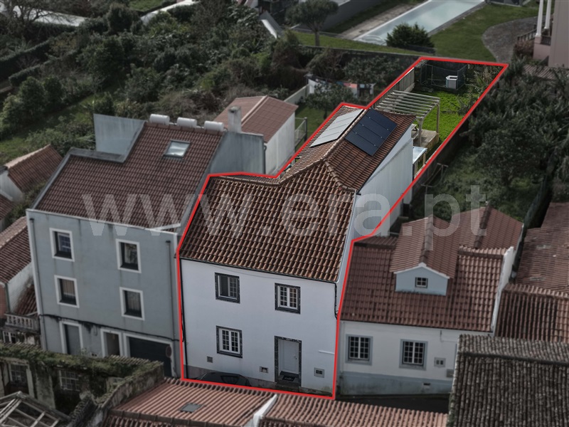 Moradia T4 à venda em Horta (Matriz), Horta — foto 2