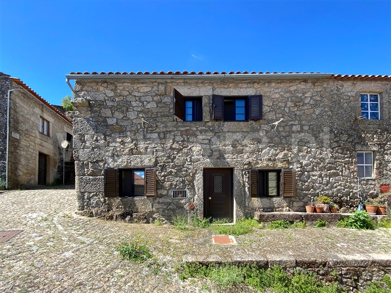 Moradia T4 / Idanha-a-Nova, Monsanto