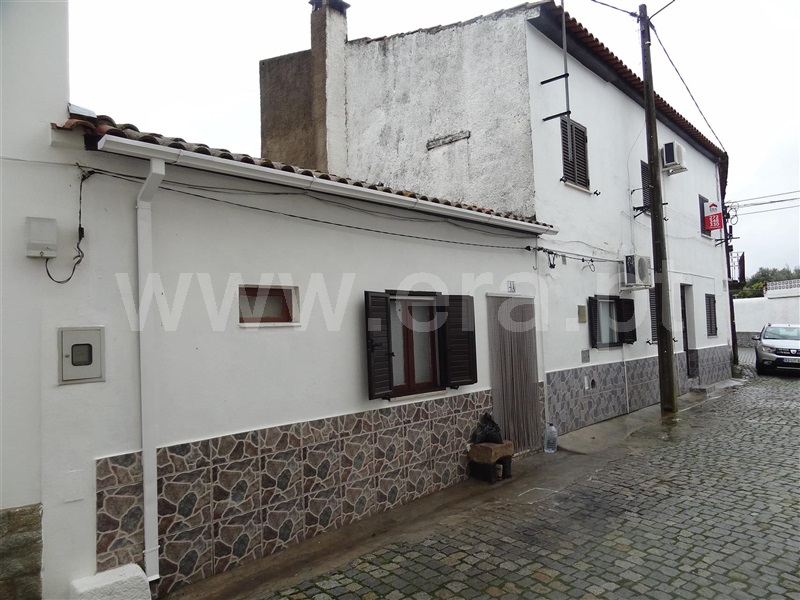 Moradia T4 / Idanha-a-Nova, Zebreira