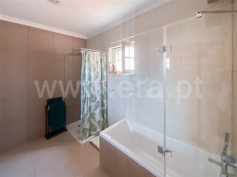 Moradia T4 Lagoa, Estômbar e Parchal - 1348995 - 9