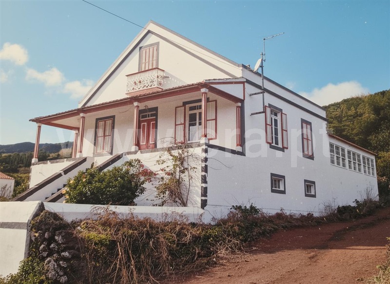 Moradia T4 à venda em Ribeiras, Lajes do Pico — foto 2