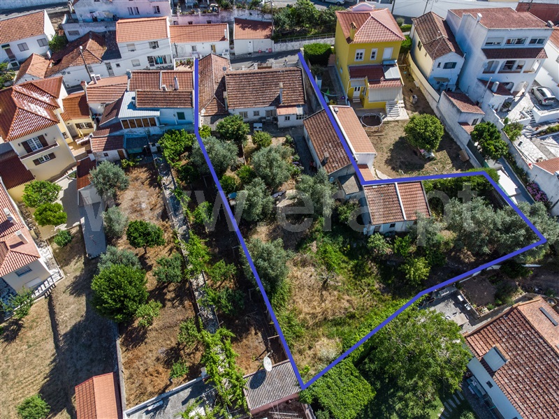 Moradia T4 / Loures, Lousa