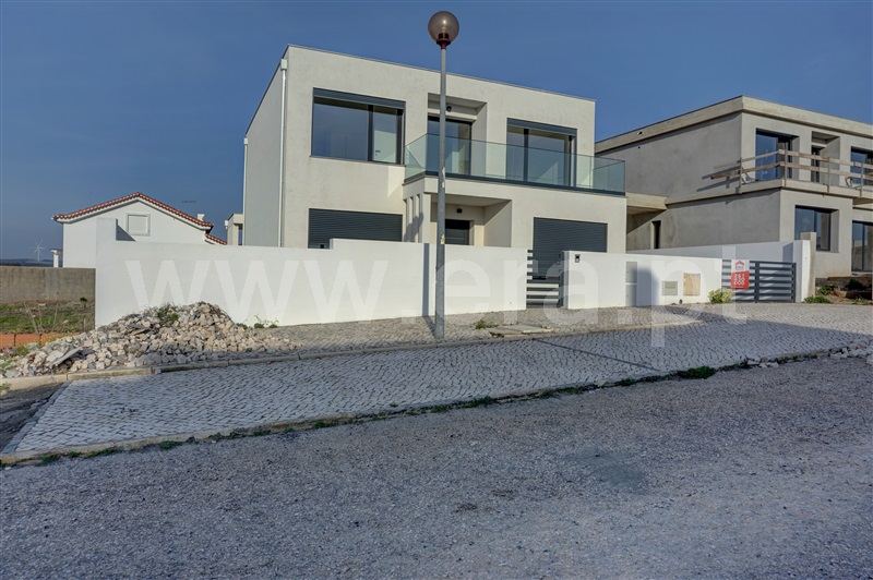 Moradia T4 / Lourinhã, Lourinhã e Atalaia