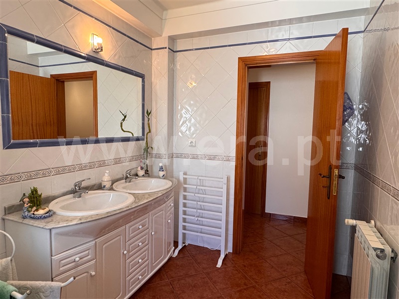 Moradia T4 à venda em Praia de Porto Dinheiro, Lourinhã — foto 13