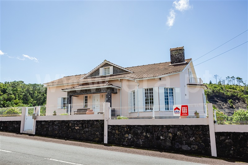 Moradia T4 / Madalena, São Mateus