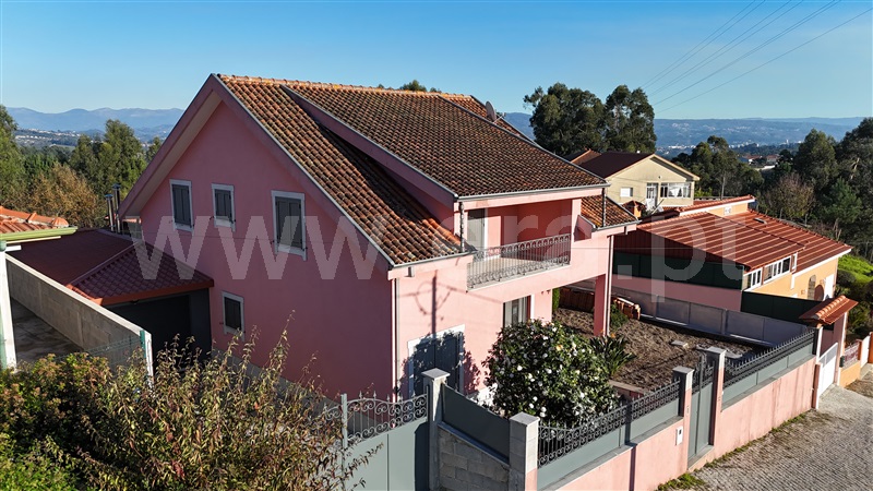 Moradia T4 / Marco de Canaveses, Vila Boa de Quires e Maureles