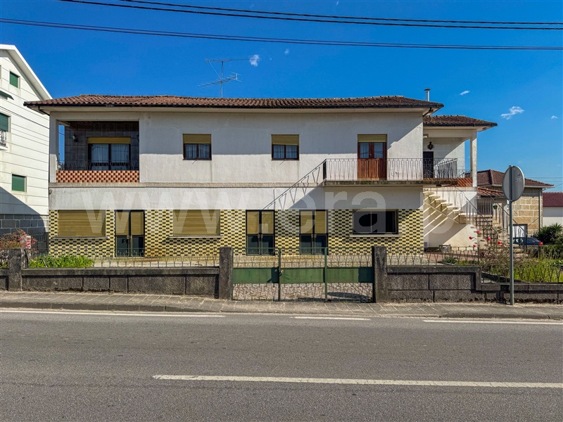 Moradia T4 / Marco de Canaveses, Vila Boa do Bispo
