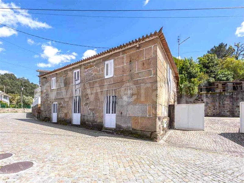 Moradia T4 / Marco de Canaveses, Vila Boa do Bispo