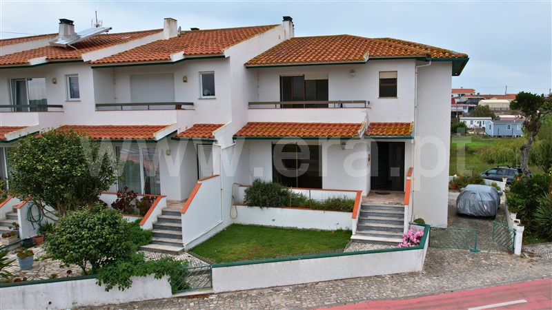 Moradia T4 / Marinha Grande, Vieira de Leiria