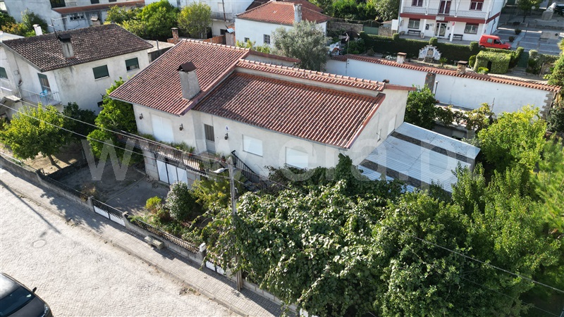 Moradia T4 / Nelas, Santar e Moreira