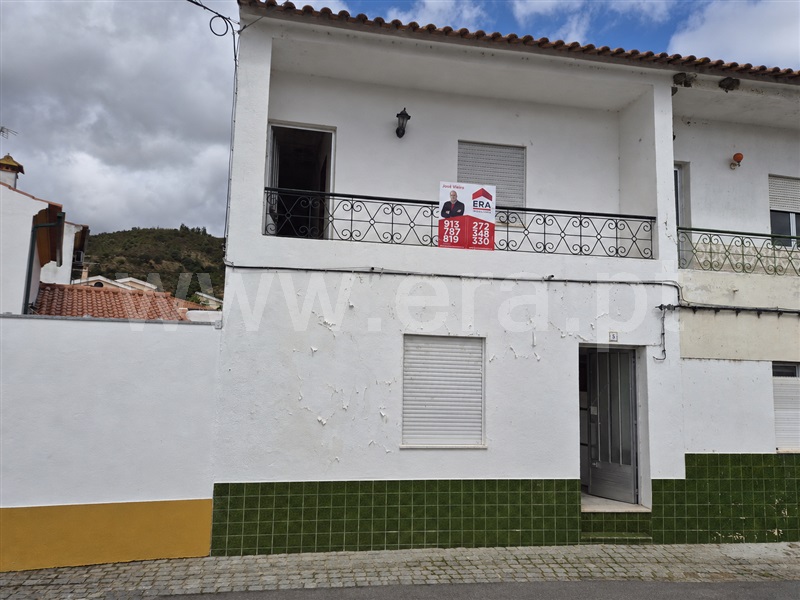 Moradia T4 / Nisa, Montes do Arneiro