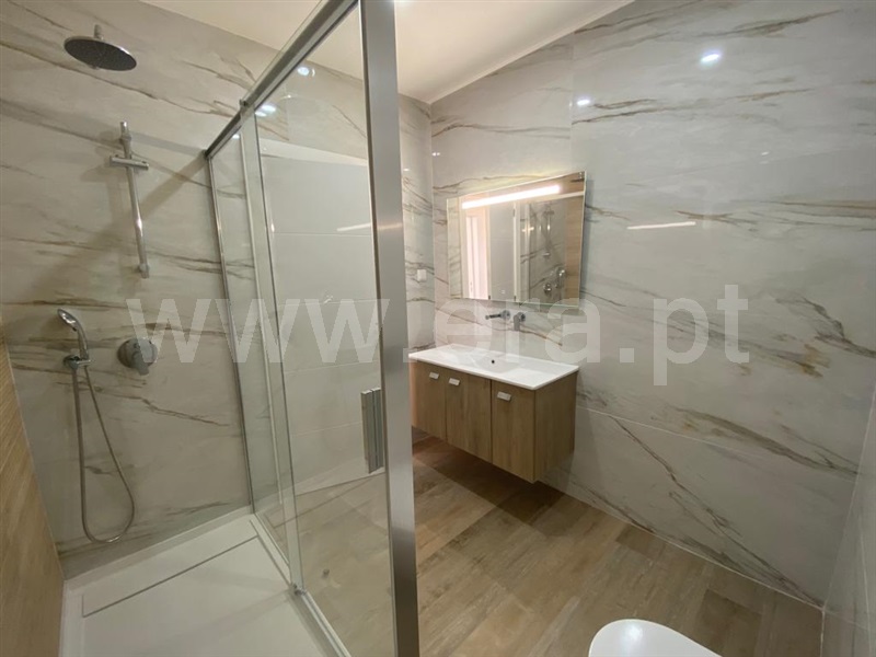 Moradia T4 Odivelas, Pontinha e Famões - 1351728 - 3