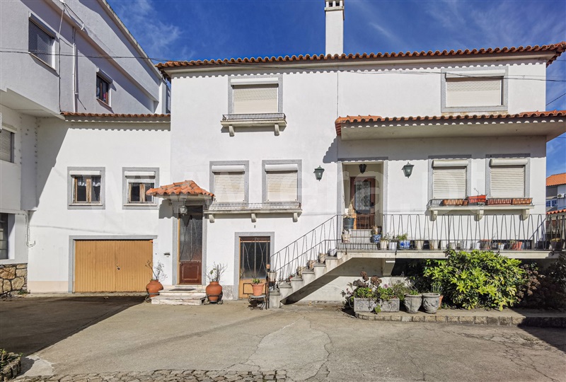 Moradia T4 / Oliveira do Hospital, Catraia de S. Paio