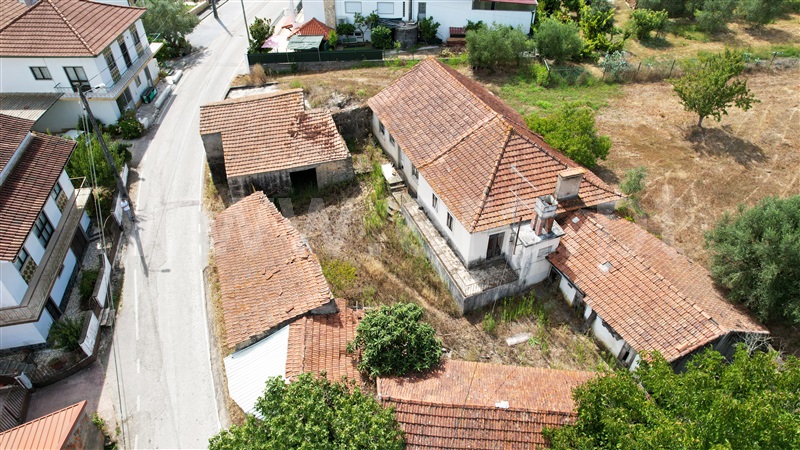 Moradia T4 / Ourém, Gondemaria e Olival
