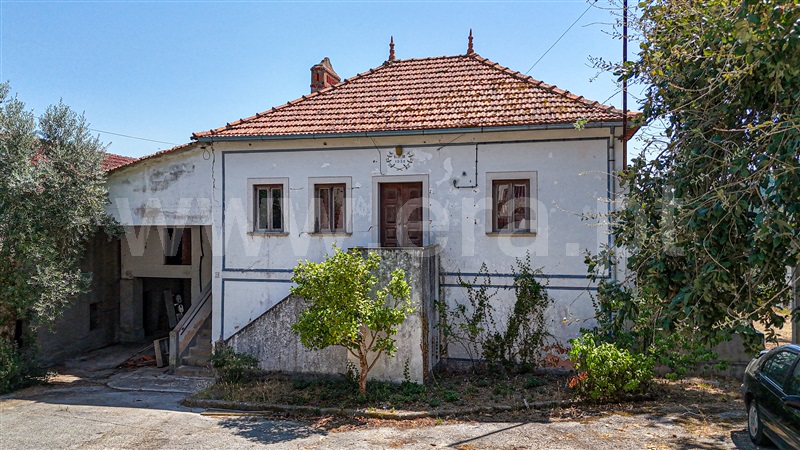 Moradia T4 / Ourém, Gondemaria e Olival