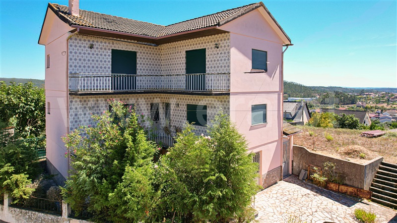 Moradia T4 em Gondemaria e Olival, €240.000