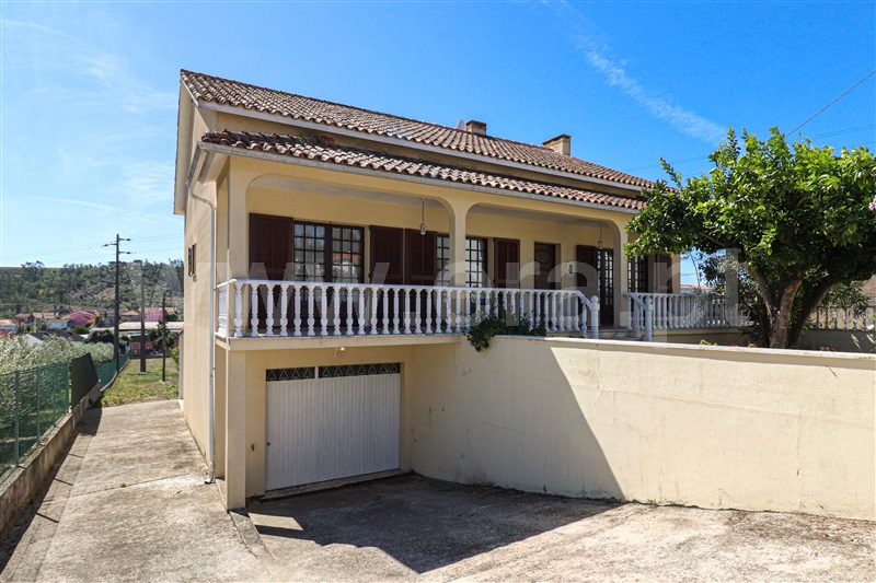 Moradia T4 em Gondemaria e Olival, €268.000