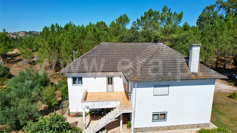 Moradia T4 com Quintal Ourém, Rio de Couros e Casal dos Bernardos - 1504434 - 20