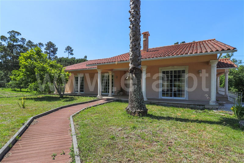 Moradia T4 / Ourém, Urqueira