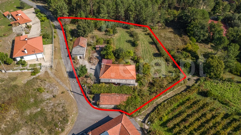 Moradia T4 à venda em Cossourado e Linhares, Paredes de Coura — foto 3