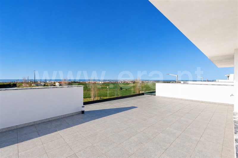 Moradia T4 / Peniche, Alto Veríssimo