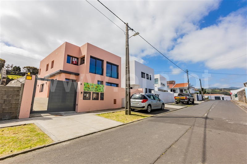 Moradia T4 / Ponta Delgada, Capelas