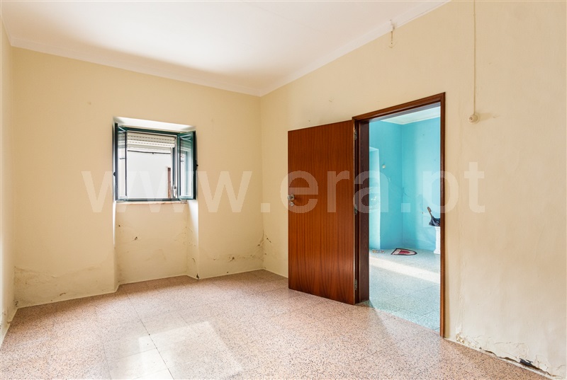 Moradia T4 com Quintal Portel, São Bartolomeu do Outeiro e Oriola - 1460540 - 2