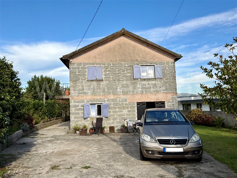 Moradia T4 / Póvoa de Lanhoso, Lanhoso