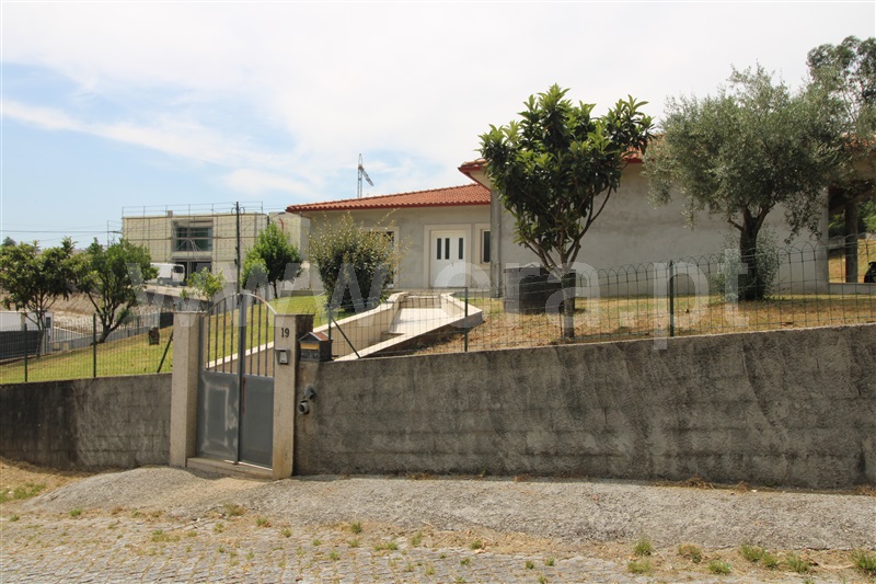 Moradia T4 / Póvoa de Lanhoso, Travassos